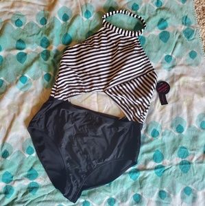NWT Bathing Suit, large, one piece cutout